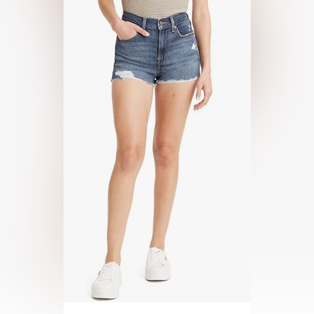 Levi’s Lightly Distressed Blue Jean 501 Shorts Size 34 - lightly worn